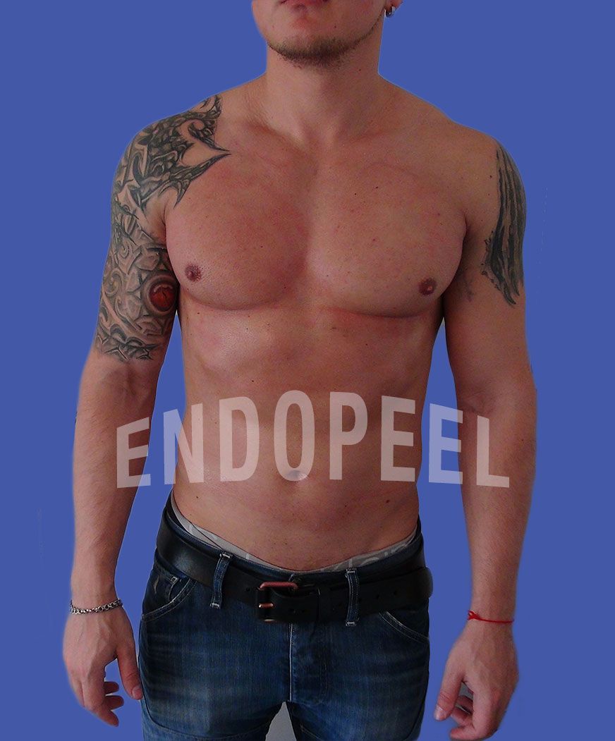 photomodel-pectorals-endopeel-jeans